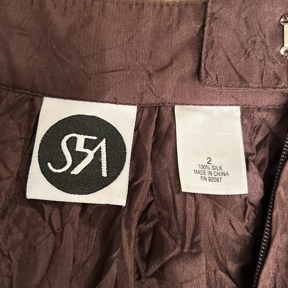 Saks Fifth Avenue S5A tea length crinkle silk skirt. Brown. Size 2 - Picture 7 of 8